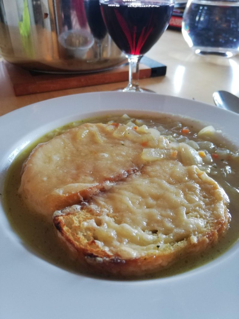 Zwiebelsuppe – französische Art